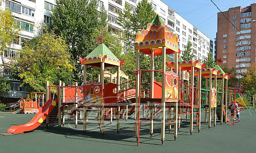 Игровой комплекс Г-25 "Кремль".  �4